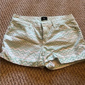 GAP Green and White Chevron Shorts